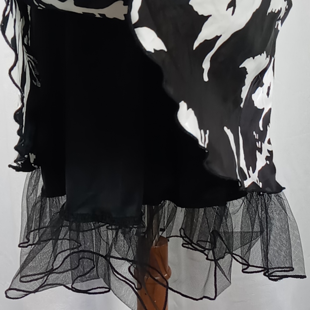 Charlotte Russe Floral Backless dress - Picture 8 of 10